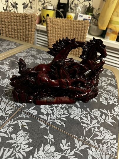 Скульптура Кони