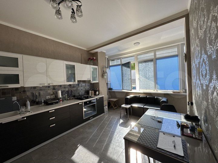 2-к. квартира, 70 м², 4/8 эт.