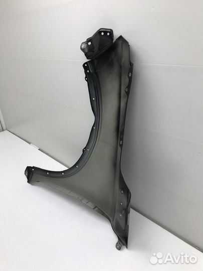 Крыло переднее правое Suzuki Vitara 2