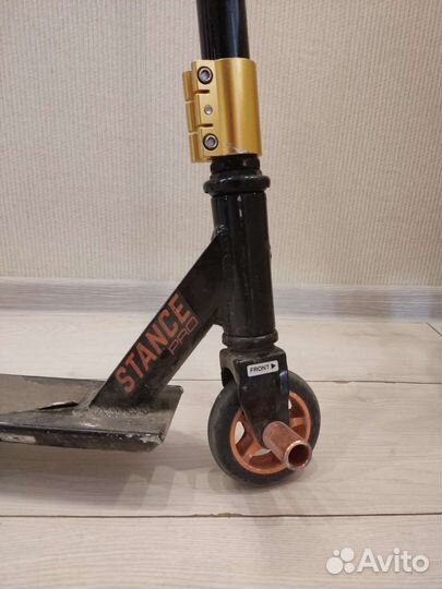 Трюковой самокат mangoose