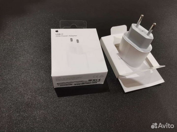 Зарядное устройство на iPhone 20w