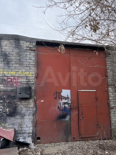 Гараж, > 30 м²