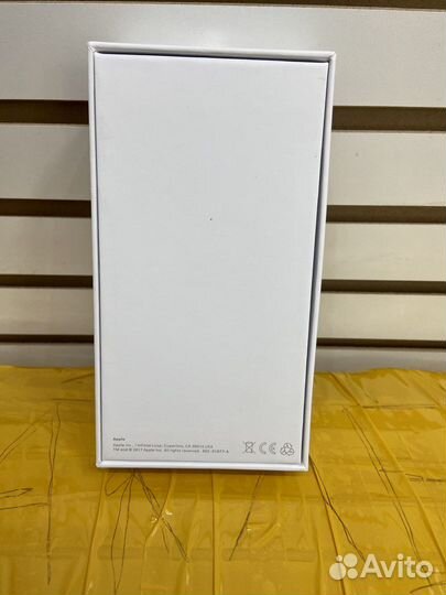 Коробка от iPhone 7