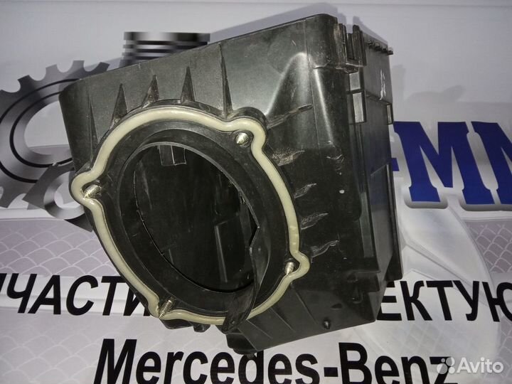 Короб блока предохранителей Мерседес CLS W219