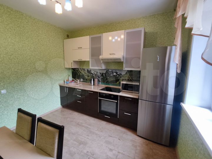 1-к. квартира, 42 м², 4/9 эт.