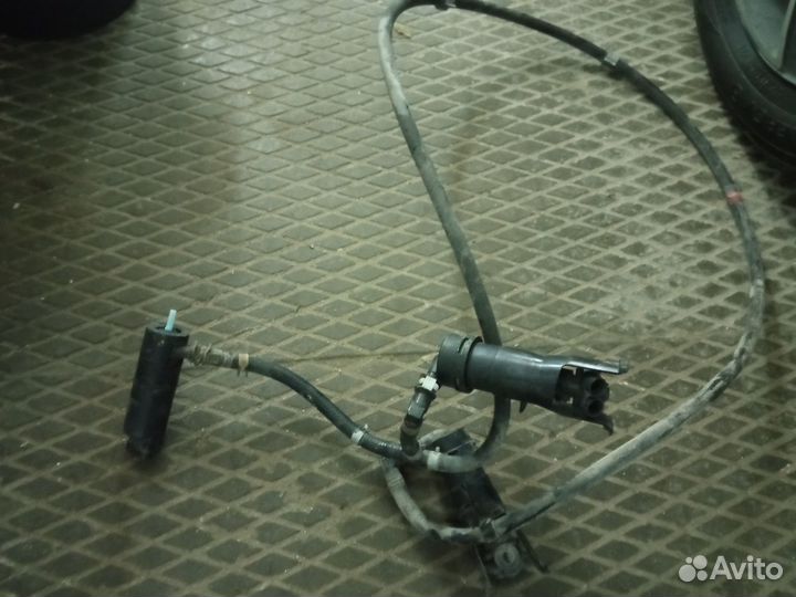 Форсунки омывателя фар Ниссан Тиида 1.6