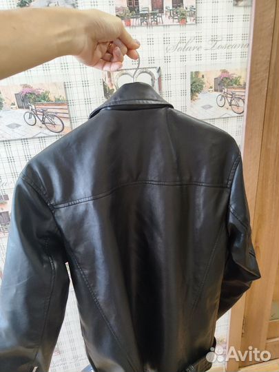 Куртка кожаная женская