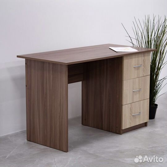 Стол письменный