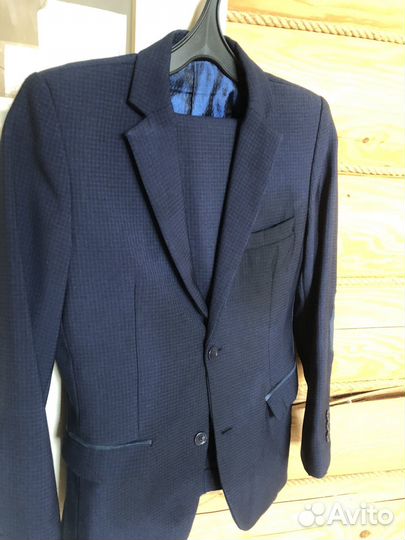 Школьная форма костюм 140-146 ботинки(кожа) рубашк