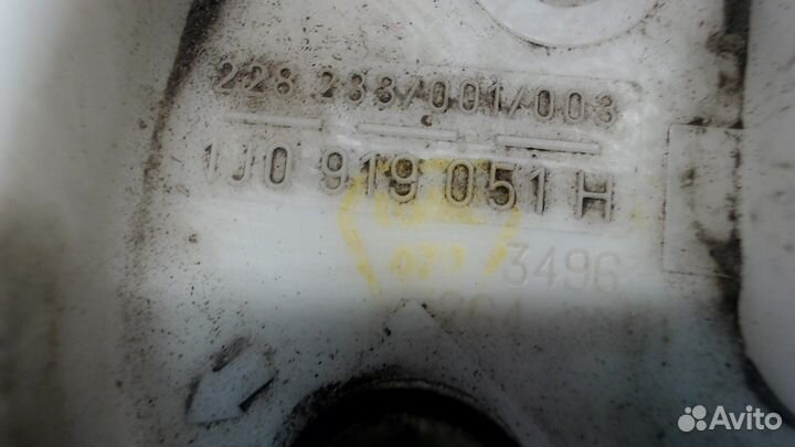 Насос топливный электрический Volkswagen Golf 4, 1