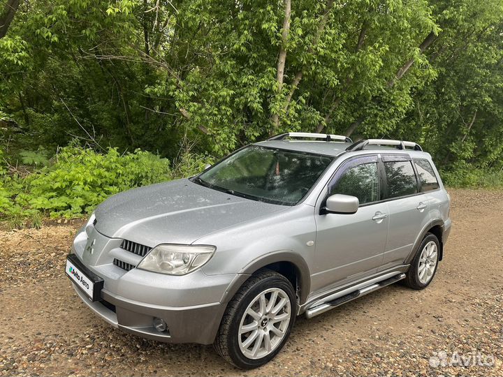 Mitsubishi Outlander 2.4 AT, 2005, 240 000 км