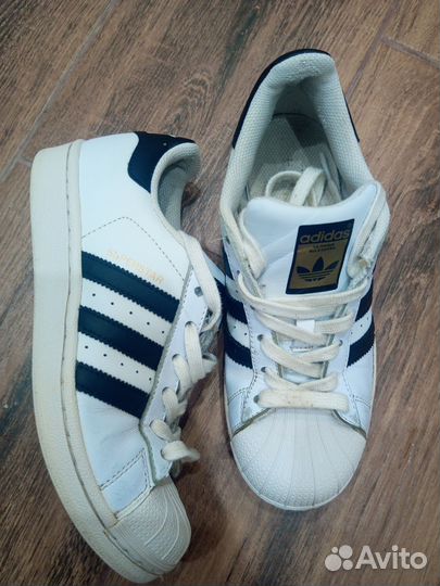 Кроссовки женские adidas 36