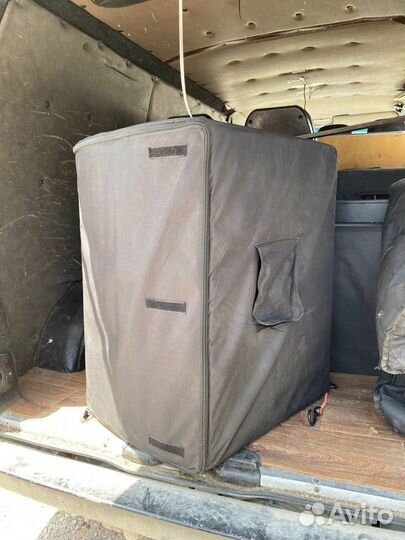 Сабвуверы Electro-Voice TX1181