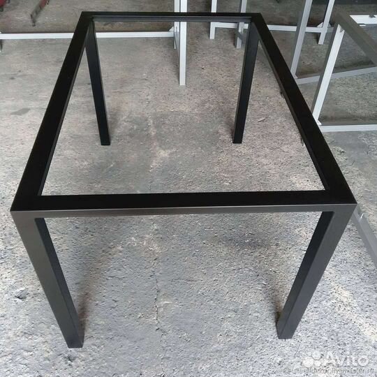 Столы стеллажи барные стойки и т.д