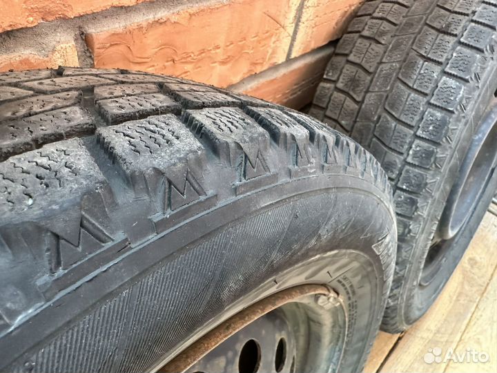 Bridgestone Blizzak MZ-03 205/60 R15