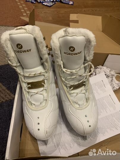 Коньки фигурные nordway Vita 35