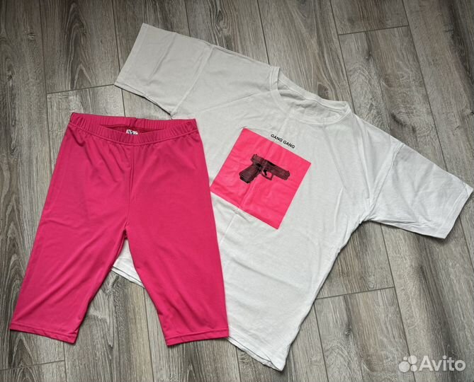Костюм футболка и велосипедки 44