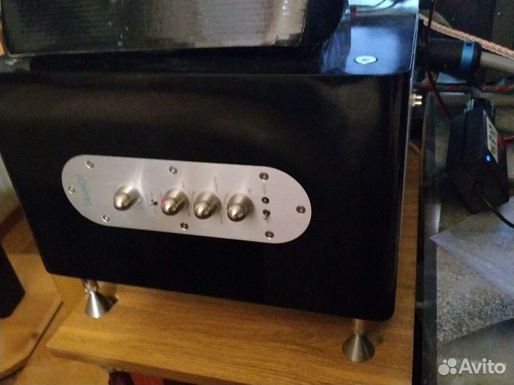 Активный сабвуфер