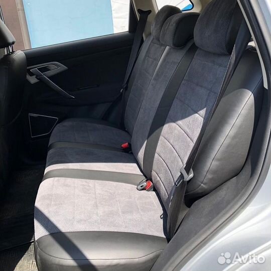 Автомобильные чехлы на Geely Atlas I (2016+)