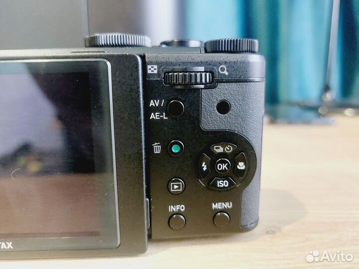 Фотоаппарат Pentax MX-1