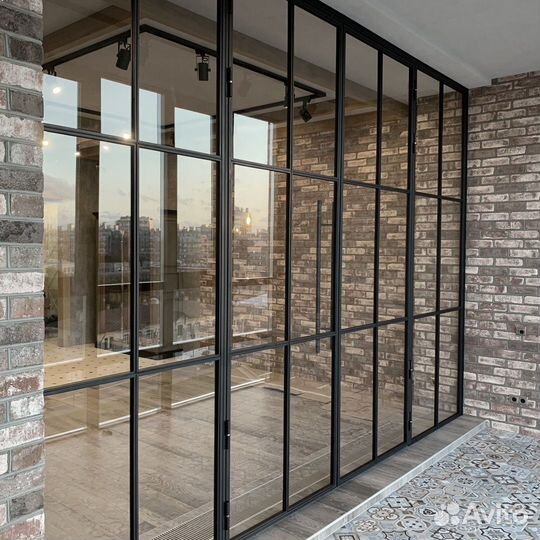 Перегородка из стекла в стиле лофт