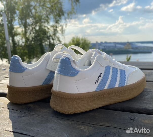 Кроссовки детские adidas, 26,28,29,31 размеры