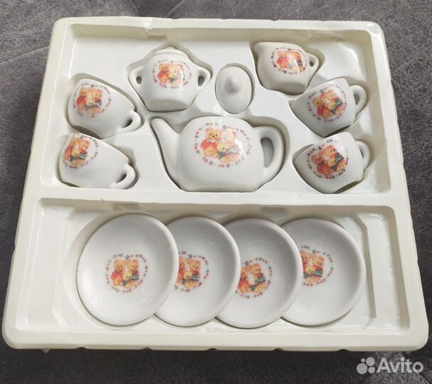 Фарфоровый чайный сервиз для кукол