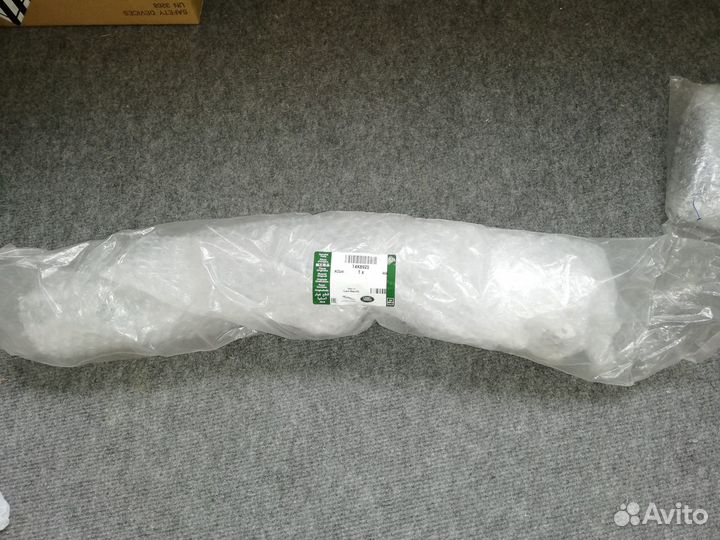 Трубка кондиционера t4k8920 J9D319F652A2 новая