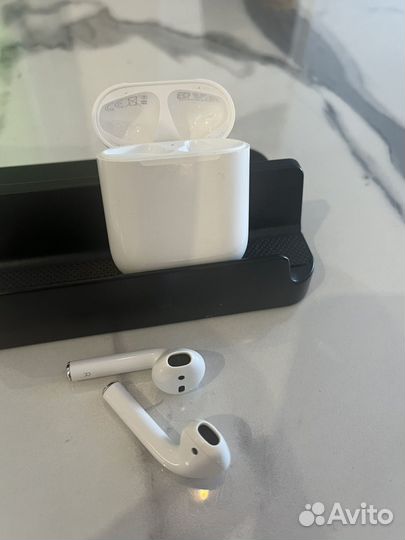 Наушники Apple Airpods 2