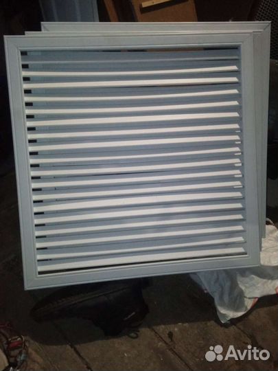 Экран на батареи 3шт