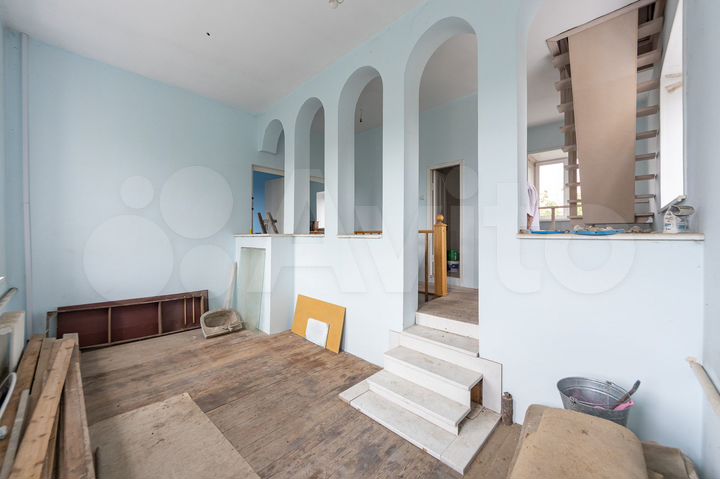 Коттедж 217 м² на участке 10 сот.