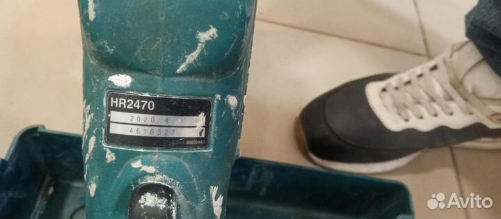 Перфоратор Makita HR2470