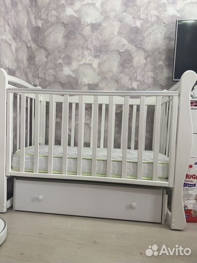 Кроватка для новорожденных