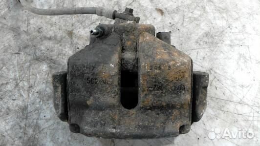 Суппорт тормозной передний правый skoda octavia A5