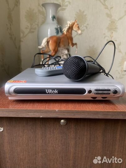 DVD плеер с караоке Vitek VT-4002