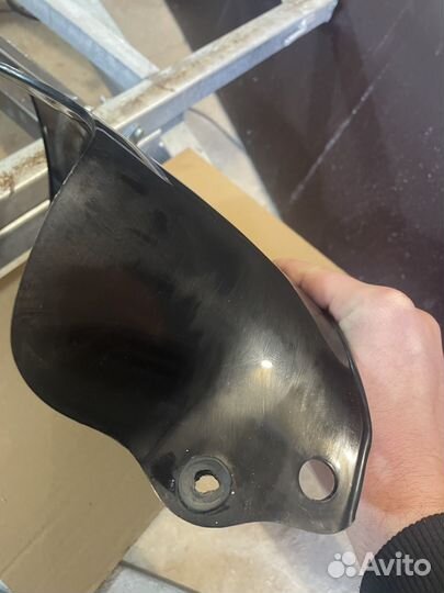 Ветровое стекло. Стояло на Honda Hornet 2001 г