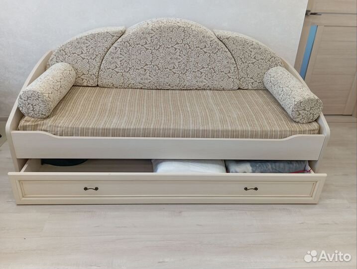 Кровать подростковая бу