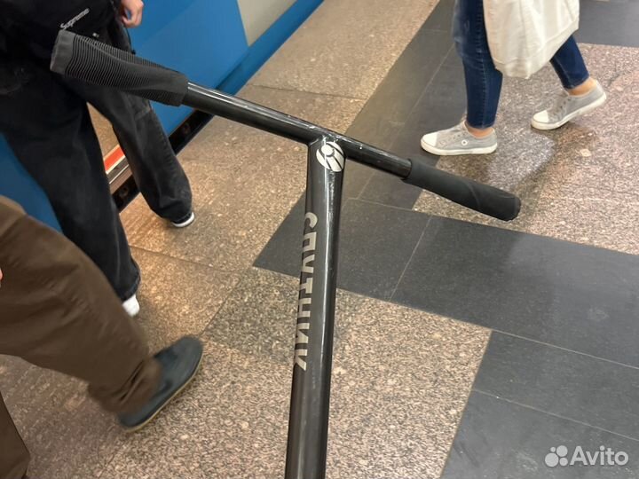 Титановый руль спутник