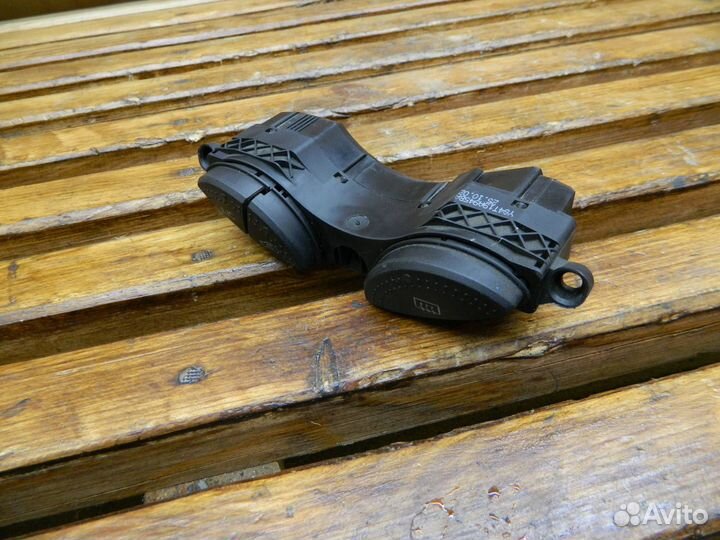 Блок кнопок Ford Focus рест. 2002 YS4T19A945BA
