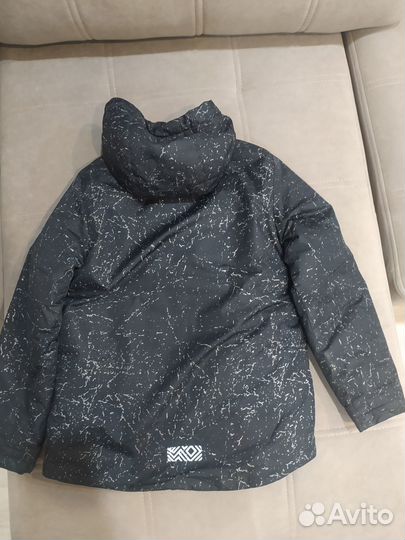 Куртка на мальчика 146