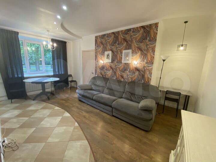 2-к. квартира, 45 м², 1/3 эт.