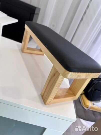 Подставка для рук клиента