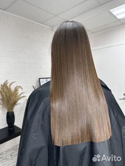 Кератиновое выпрямление волос