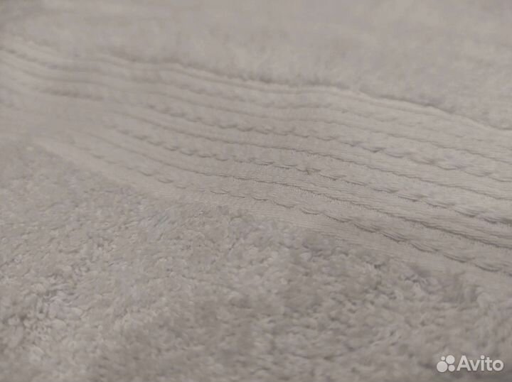 Новое махровое полотенце 70/140