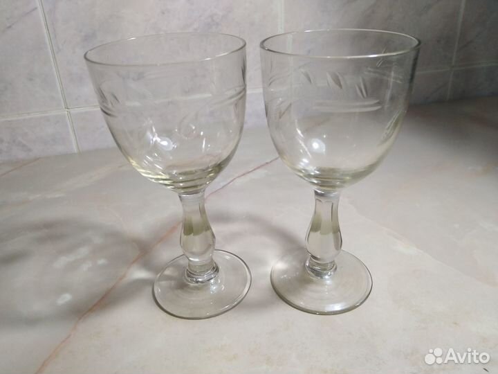 Бокалы, стаканы, стопки, кружки