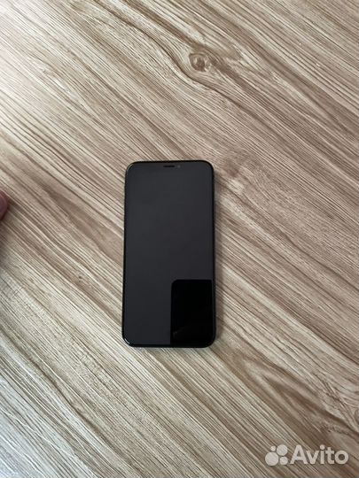 iPhone X, 256 ГБ