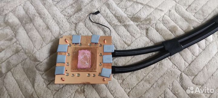 Водоблок с кожухом, радиатором asus ROG 6900 xt lc