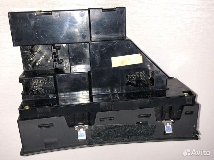 Кнопка стеклоподьемника передней левой двери BMW X