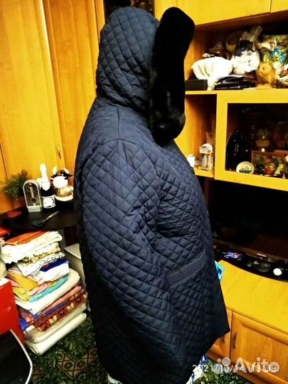Куртка зимняя с капюшоном