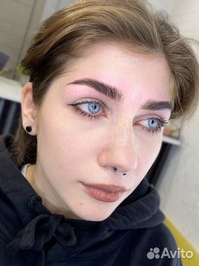 Брови коррекция окрашивание